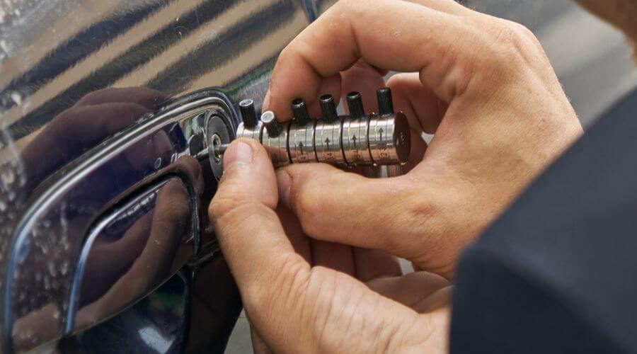Expert Emergency Roof Repairs services in Climax Springs, MO